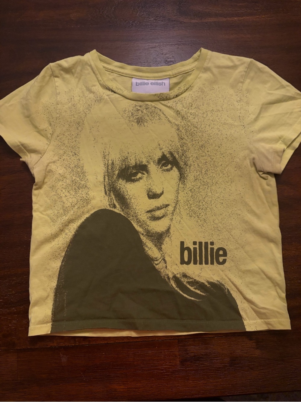 Billie Eilish 2022 Official Portrait Graphic Crop T Shirt Yellow Size M